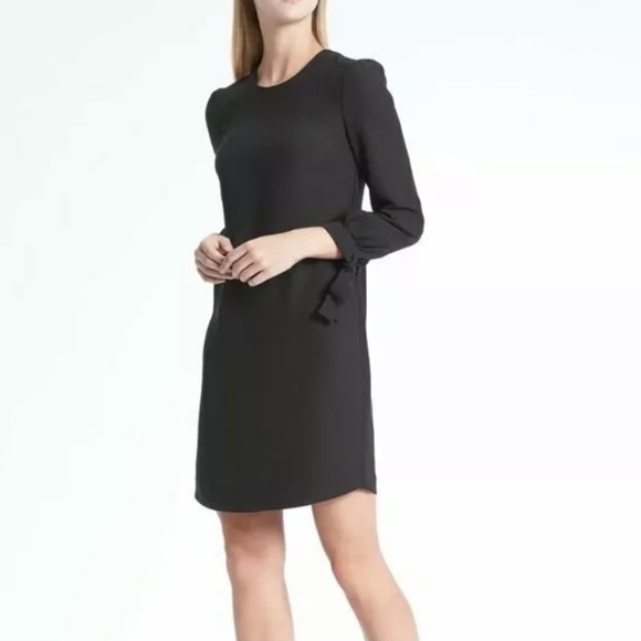 Banana Republic Dresses & Skirts - Banana Republic Bow Sleeve Dress